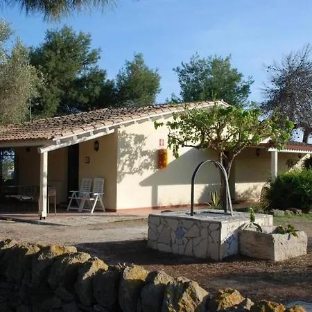 Punta Milocca Sleeps 2 Wifi T764356 *