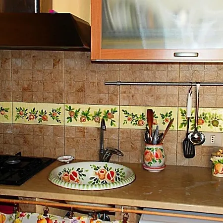 Punta Milocca Sleeps 2 Wifi T764356 Terrauzza